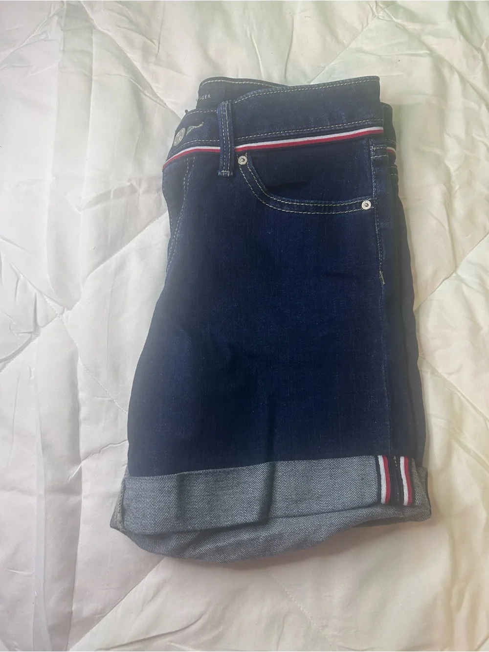 Tommy Hilfiger Women's shorts size 2